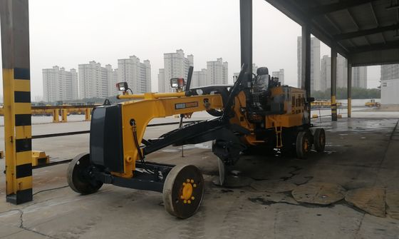3658mm ব্লেড দৈর্ঘ্য 135HP ফার্মল্যান্ড লেভেলিং সহ কামিন্স 6BT5.9 মোটর গ্রেডার